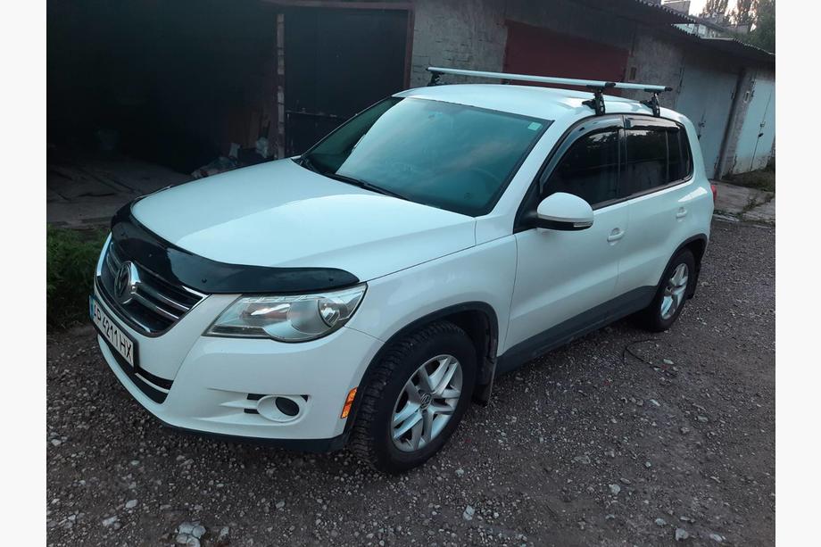 Volkswagen Tiguan 2007–2016 Deflektor pokrova motorja (EuroCap) Fotografija 4