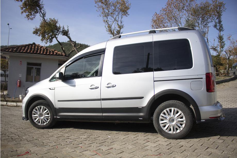 Volkswagen Caddy 2015–2020 Komplet letev in razširitev blatniških lokov 1 vrata, kratka medosna razdalja Fotografija 39