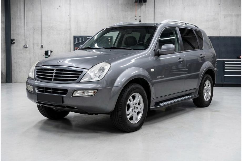 SsangYong Rexton I 2001–2017 Stranske stopnice New Vision Black (2 kosa, aluminij) 2012-2017 Image