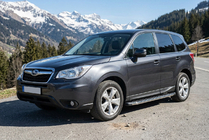 Subaru Forester 2013–2018 Stranske stopnice BlackLine (2 kos, aluminij) fotografija 1