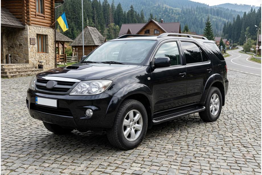 Toyota Fortuner 2006–2015 Stranske stopnice Allmond Black (2 kos, aluminij) Image