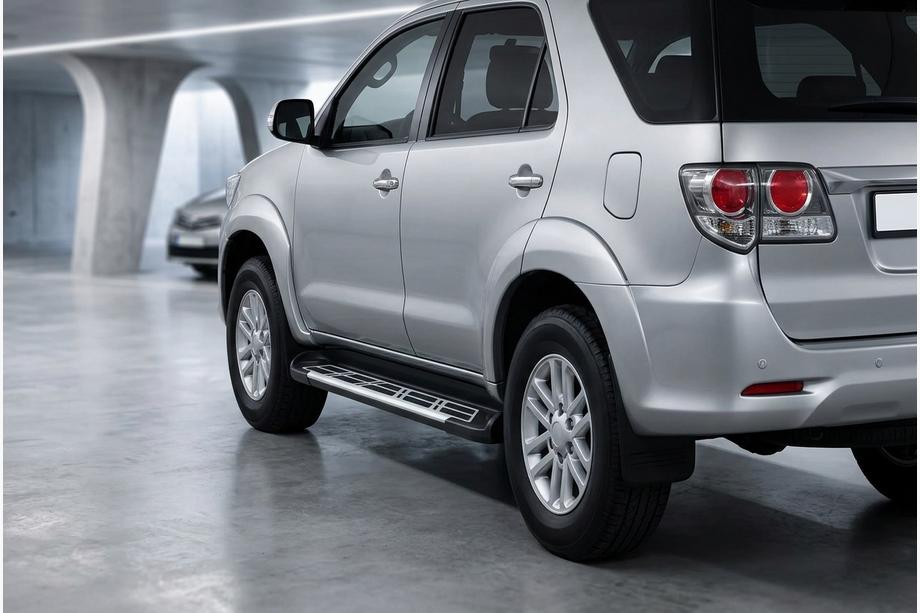 Toyota Fortuner 2006–2015 Stranske stopnice Sunrise (2 kos, aluminij) Image