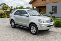 Toyota Fortuner 2006–2015 Stranske stopnice New Vision Black (2 kos, aluminij) fotografija 1