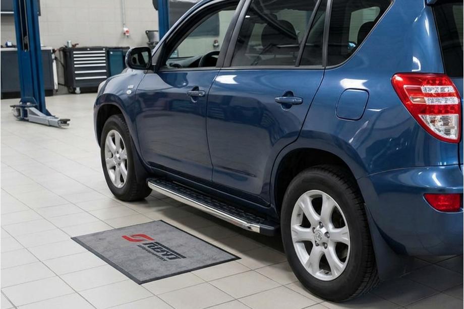 Toyota Rav 4 2006–2013 Stranske stopnice BlackLine (2 kos, aluminij) Image