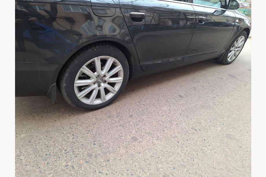 Audi A6 C6 2004–2011 Blatniki Premium (Sedan) (4 kos) Image