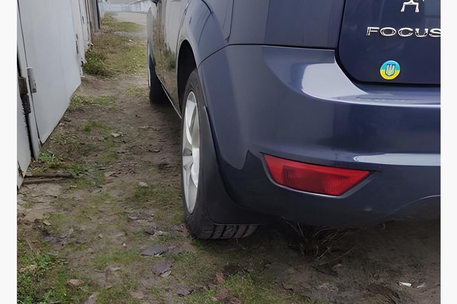 Ford Focus II 2005–2008 Blatne zavesice Premium HB/SD (4 kosi) Image