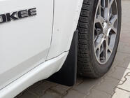 Jeep Grand Cherokee WK2 2010–2021 Blatne zavesice Premium (4 kos) fotografija 1