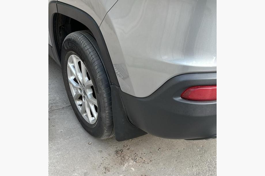 Jeep Cherokee KL 2013– Blatne zavesice Premium (2013-2019, 4 kos) Image
