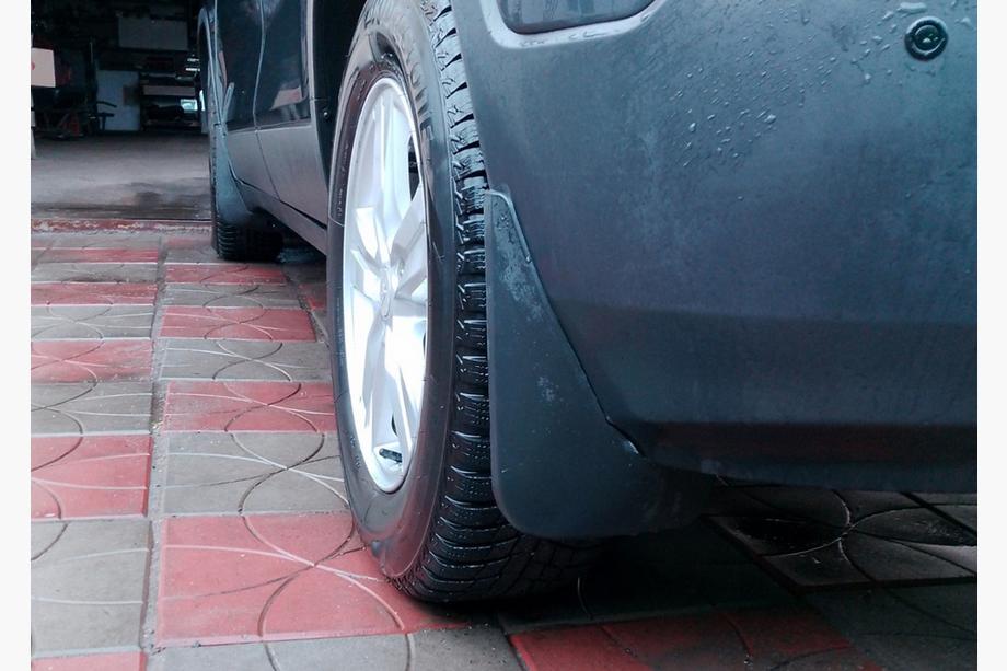 Volkswagen Jetta 2006–2011 Blatne zavesice Premium V1 (4 kos) Image