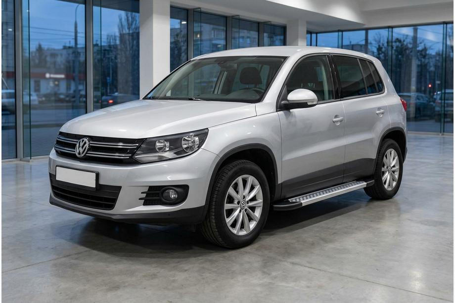 Volkswagen Tiguan 2007–2016 Bočne stopnice New Vision Grey (2 kos, aluminij) Image
