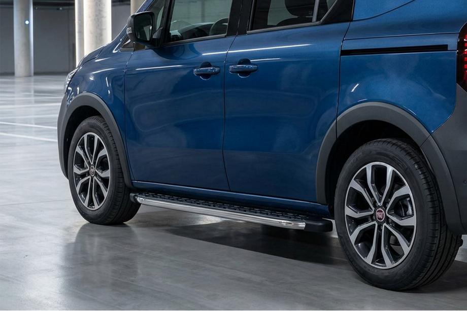 Peugeot Partner/Rifter 2019– Stranske stopnice BlackLine (2 kos, aluminij) Image