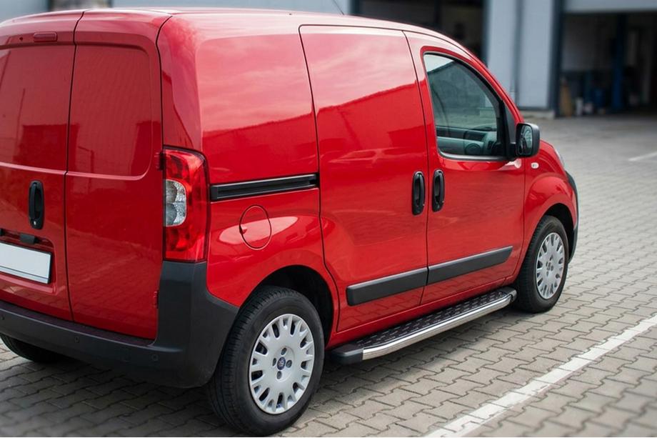 Peugeot Bipper 2008–2017 Stranske stopnice BlackLine (2 kos, aluminij) Image