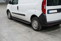 Opel Combo 2012–2018 Stranski pragovi Tayga Black (2 kosa, aluminij) fotografija 1