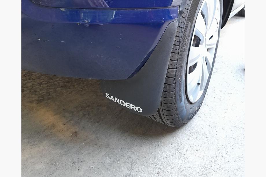 Renault Sandero 2007–2013 Zadnje blatne zavesice (2 kosa) Image