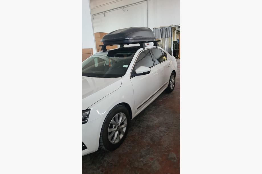 Skoda Superb 2015–2024 Prečke za gladko streho (2 kos, Asaf V4) Image