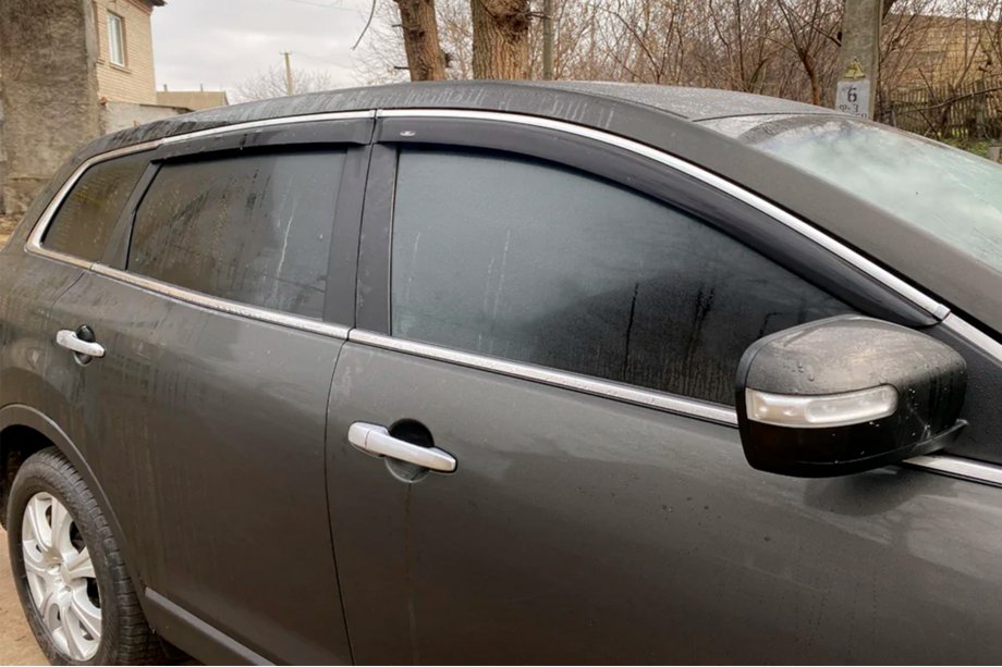 Mazda CX-9 2007–2016 Vetrni deflektorji oken s kromirano letvijo (4 kosi, HIC) Fotografija 1