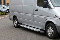 Volkswagen LT 1995–2006 Bočne stopnice New Vision Grey (2 kos, aluminij) Dolga medosna razdalja fotografija 1
