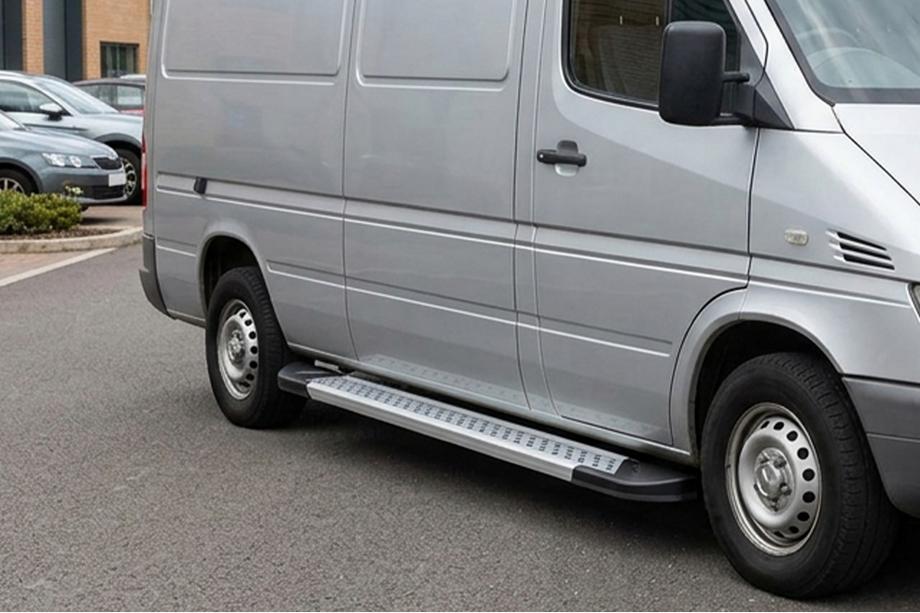 Volkswagen LT 1995–2006 Bočne stopnice New Vision Grey (2 kos, aluminij) Dolga medosna razdalja Image
