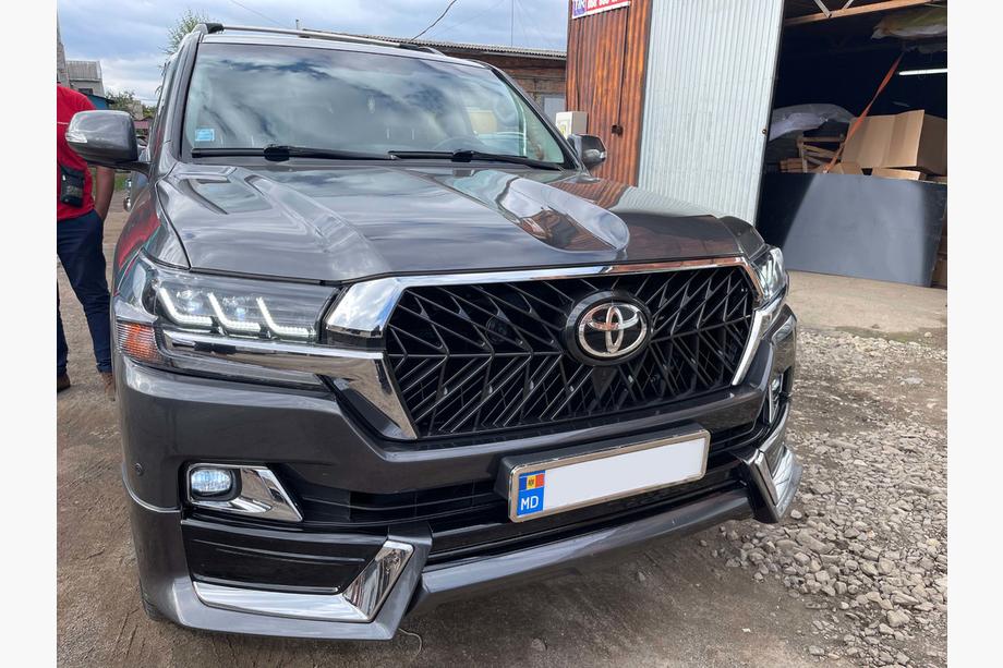 Toyota Land Cruiser 200 2007–2021 Sprednji žarometi 2016+ (LX-Design) Fotografija 12
