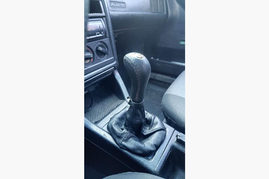 Audi Prestavna ročica V2 (usnje) Fotografija 5