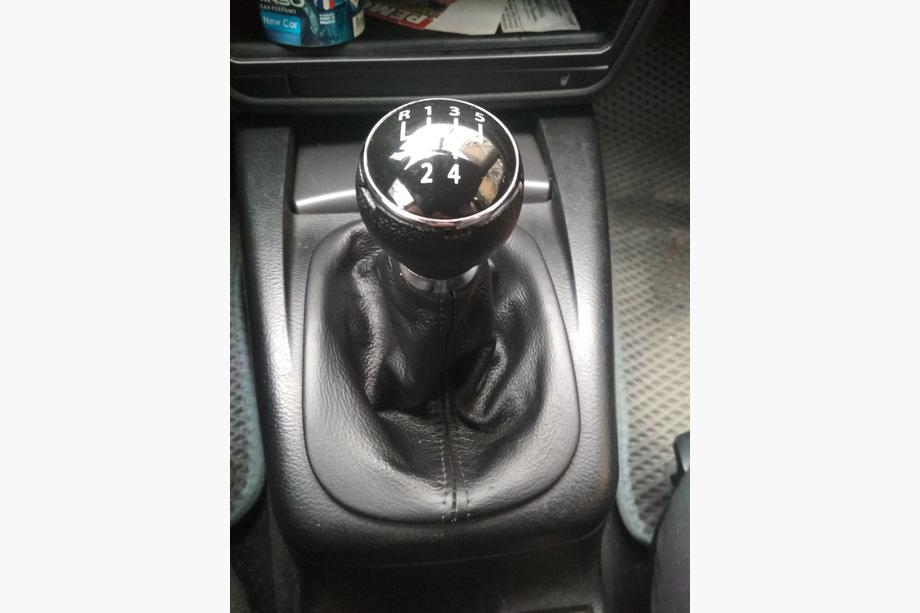 Volkswagen Passat B5 1997–2005 Usnjena manšeta prestavne ročice Fotografija 3