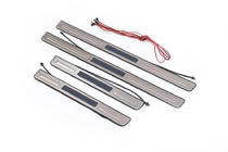 Toyota Land Cruiser 200 2007–2021 Osvetljene obloge pragov (4 kos) fotografija 2