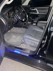 Toyota Land Cruiser 200 2007–2021 Osvetljene obloge pragov (4 kos) fotografija 7