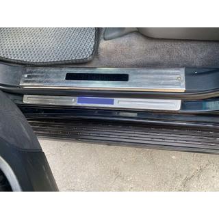 Osvetljene obloge pragov (4 kos) Toyota Land Cruiser 200 2007–2021 fotografija 4