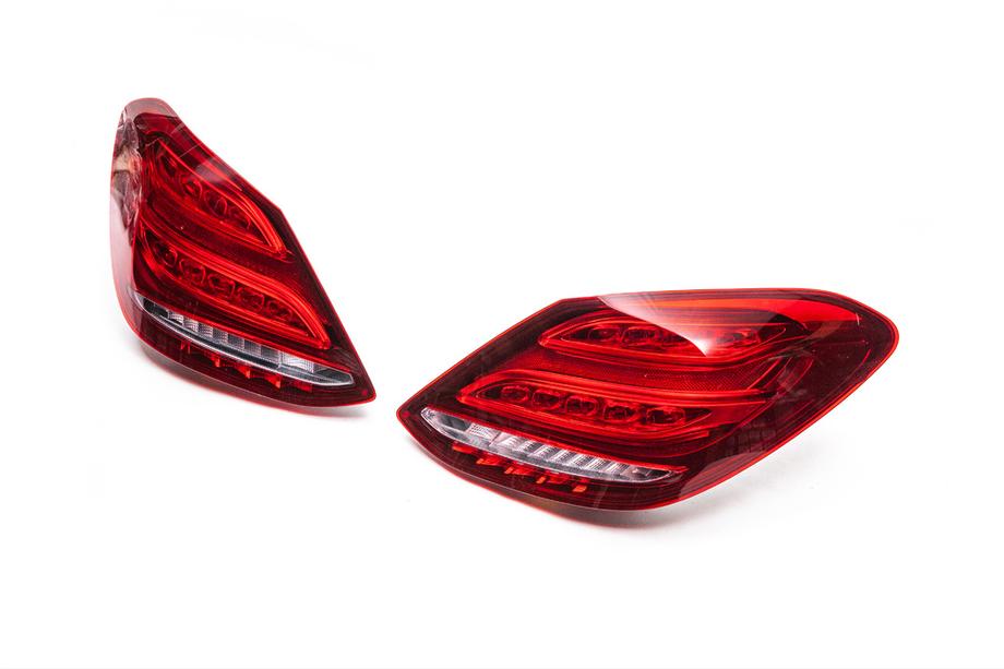 Mercedes C-class W205 2014–2021 Zadnje luči 2014-2018 (2 kos) Fotografija 4