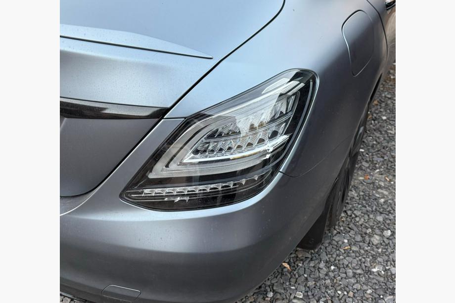 Mercedes C-class W205 2014–2021 Zadnje luči BlackEdition V1 (2 kosa) Fotografija 2