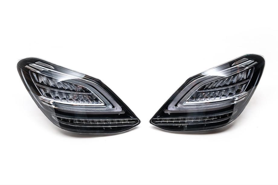 Mercedes C-class W205 2014–2021 Zadnje luči BlackEdition V1 (2 kosa) Fotografija 3