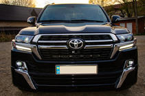 Toyota Land Cruiser 200 2007–2021 Komplet bodykita 2016-2021 (Executive 2021) Bela barva fotografija 15