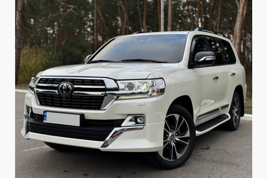 Toyota Land Cruiser 200 2007–2021 Komplet bodykita 2016-2021 (Executive 2021) Fotografija 29