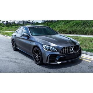 Komplet bodykita s polnim zadnjim odbijačem (dizajn Black Mamba C63GT) fotografija 3