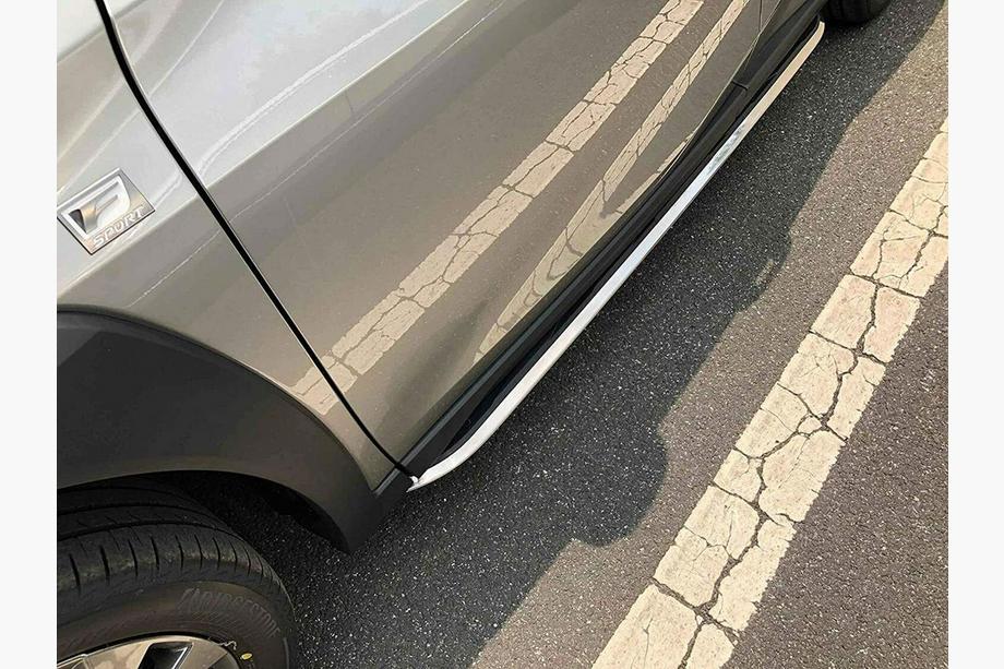 Lexus UX 2018– OEM stranski pragovi (2 kosa) Image