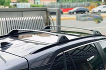 Toyota Rav 4 2019–2025 OEM prečke za integrirane strešne nosilce (2 kosa) fotografija 8