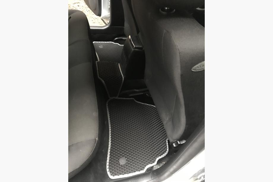 Volkswagen Passat B5 1997–2005 EVA avtomobilske preproge (črne) Fotografija 8