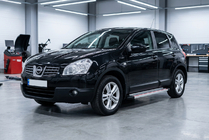 Nissan Qashqai 2007–2010 Bočne stopnice Maya Red-Grey (2 kos, aluminij) fotografija 1