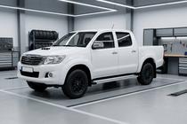 Toyota Hilux 2006–2015 Bocni pragovi Maya V4 (2 kos, aluminij) fotografija 1