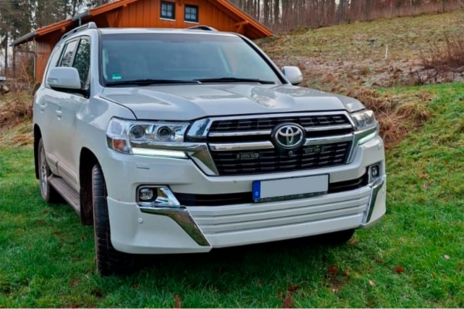 Toyota Land Cruiser 200 2007–2021 Facelift predelovalni komplet iz LC200 2008-2015 na 2021 Executive Fotografija 46