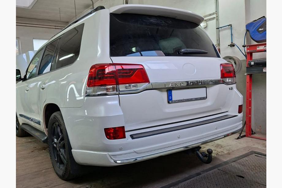 Toyota Land Cruiser 200 2007–2021 Facelift predelovalni komplet iz LC200 2008-2015 na 2021 Executive Fotografija 45