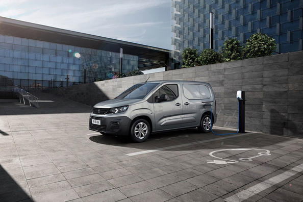 Peugeot Partner je dobil električno različico