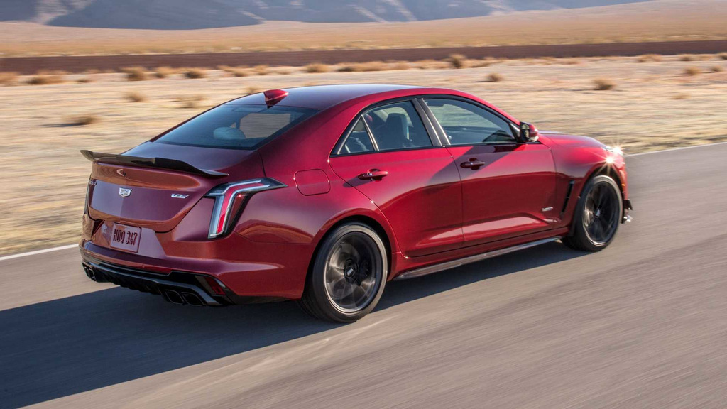 Cadillac CT4-V Blackwing: "nabrit" kompaktni sedan z motorjem s 479 "konji"