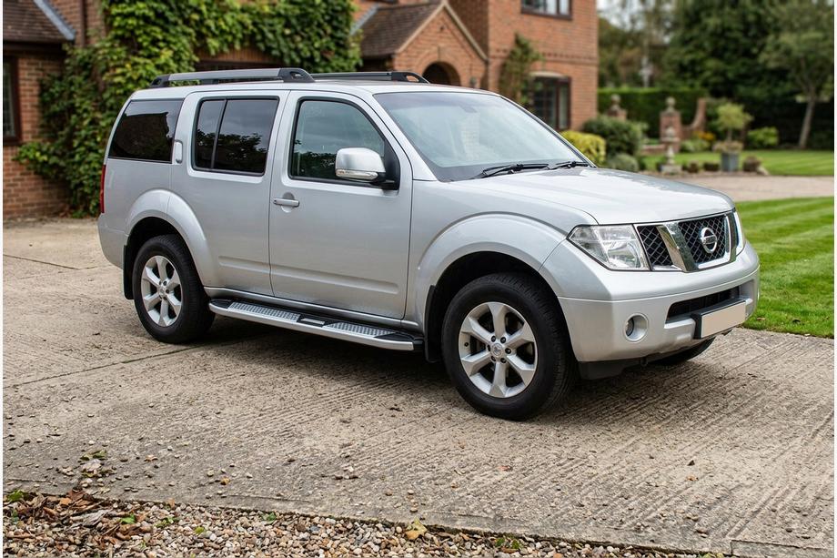 Nissan Pathfinder R51 2005–2014 Mevsim Grey bočne stopnice (2 kos, aluminij) Image