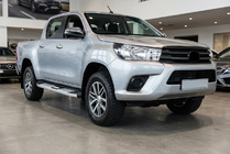 Toyota Hilux 2015– Mevsim Grey bočne stopnice (2 kos, aluminij) fotografija 1