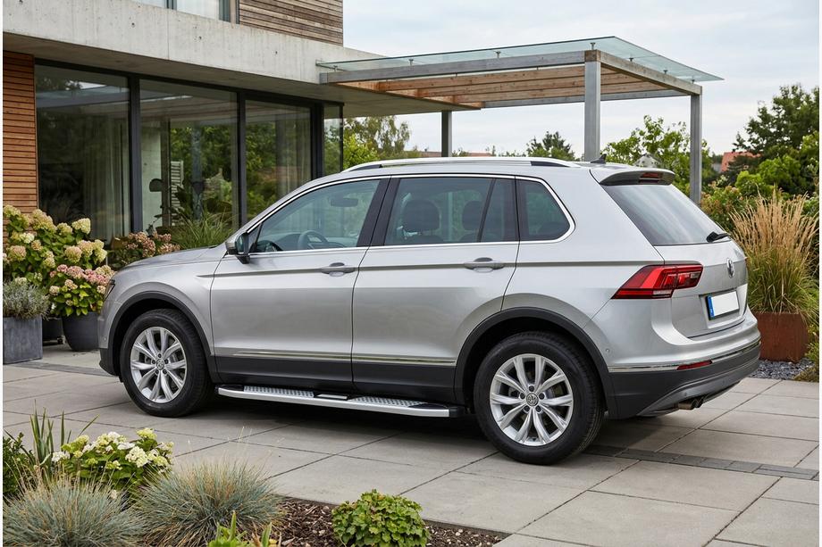 Volkswagen Tiguan 2016–2023 Mevsim Grey bočne stopnice (2 kos, aluminij) Image