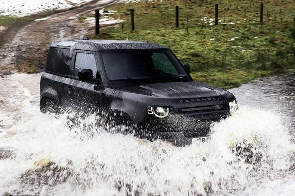 Terenski Land Rover Defender je dobil 520-konjski motor