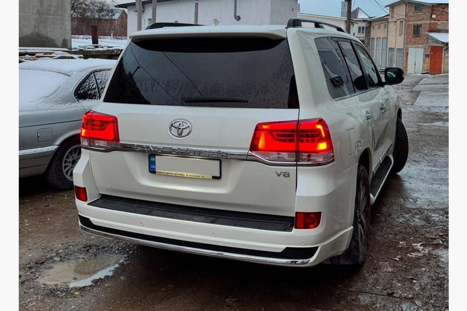 Toyota Land Cruiser 200 2007–2021 Zadnji odbijač 2016+ za lakiranje (Kitajska) Image