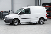 Volkswagen Caddy 2004–2010 Mevsim Grey bočne stopnice (2 kos, aluminij) Maxi medosna razdalja fotografija 1