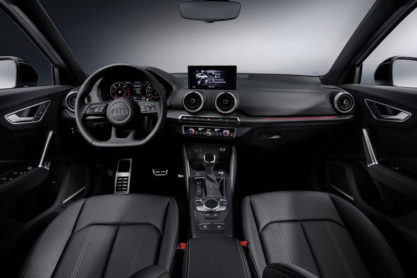 Prenovljeni kompaktni križanec Audi Q2 prve generacije Fotografija 7